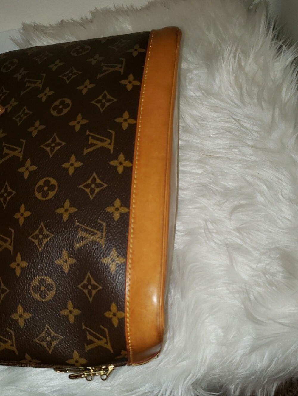 Louis Vuitton Monogram Canvas Alma Satchel in Brown and Tan - Picture 14 of 15